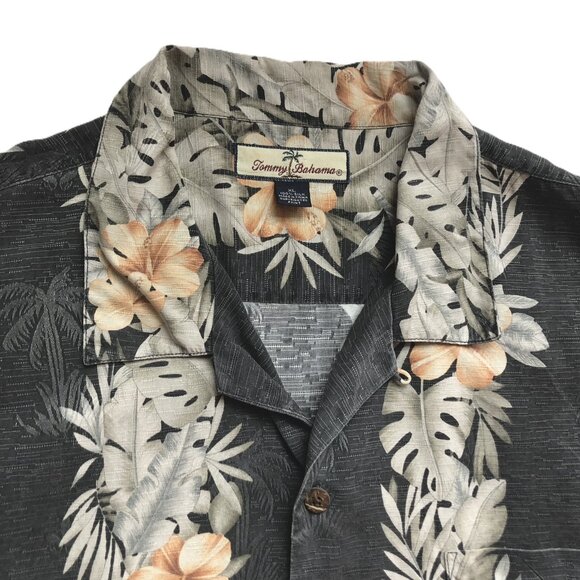 Tommy Bahama 100% Silk Hawaiian Shirt Copyrighted Print Button Up Mens Size XL - Picture 4 of 16